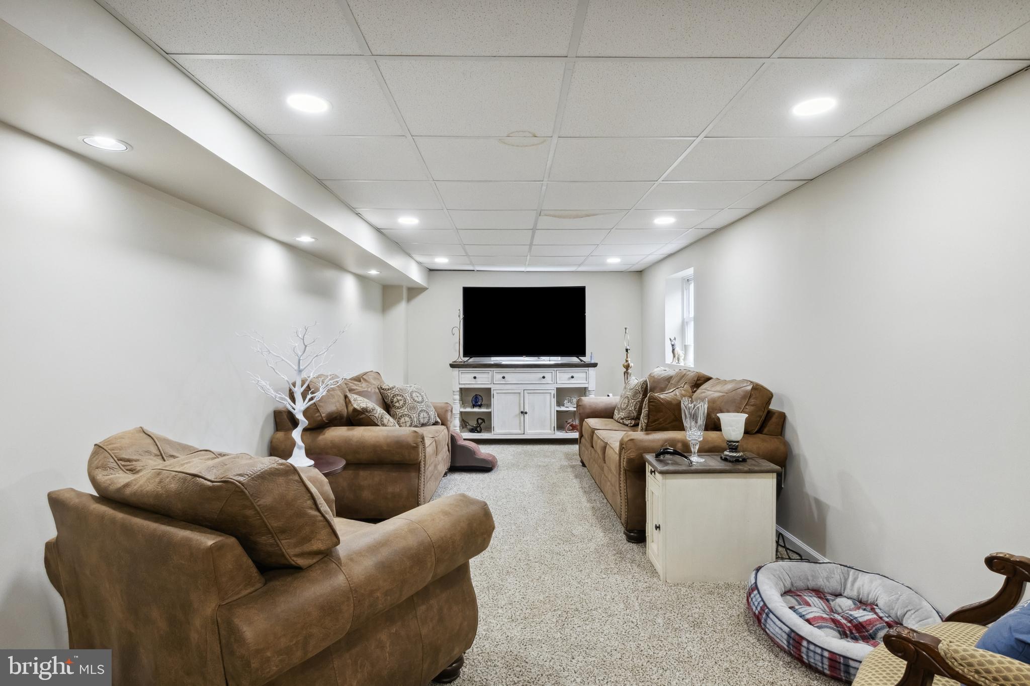 WINDSOR - Residential