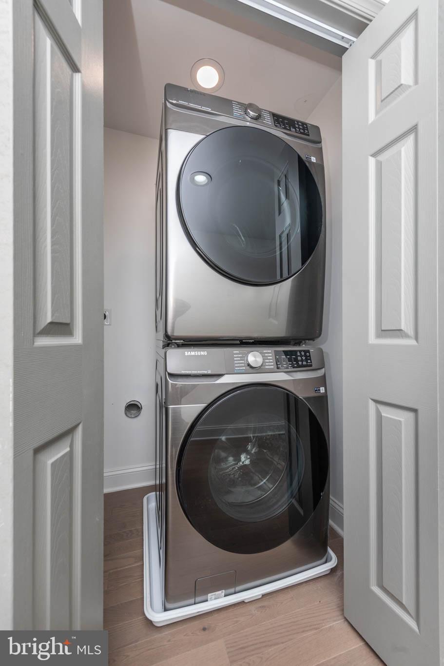 OLIVER - Residential