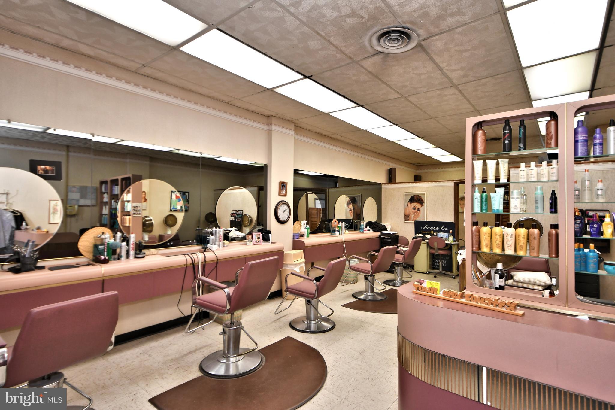 ARDMORE - Commercial Sale