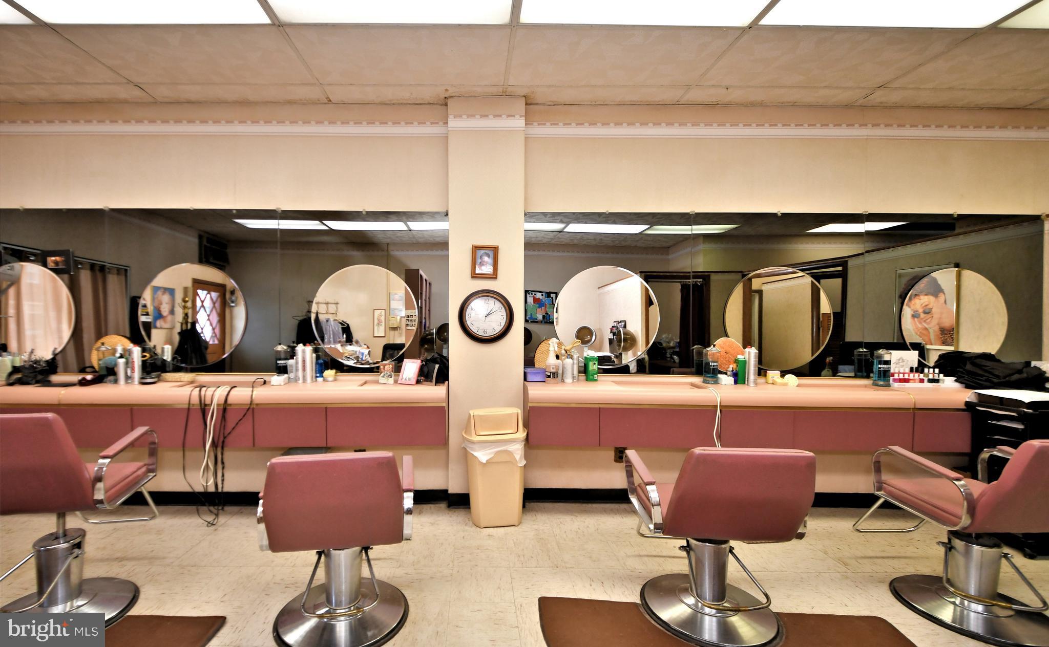 ARDMORE - Commercial Sale