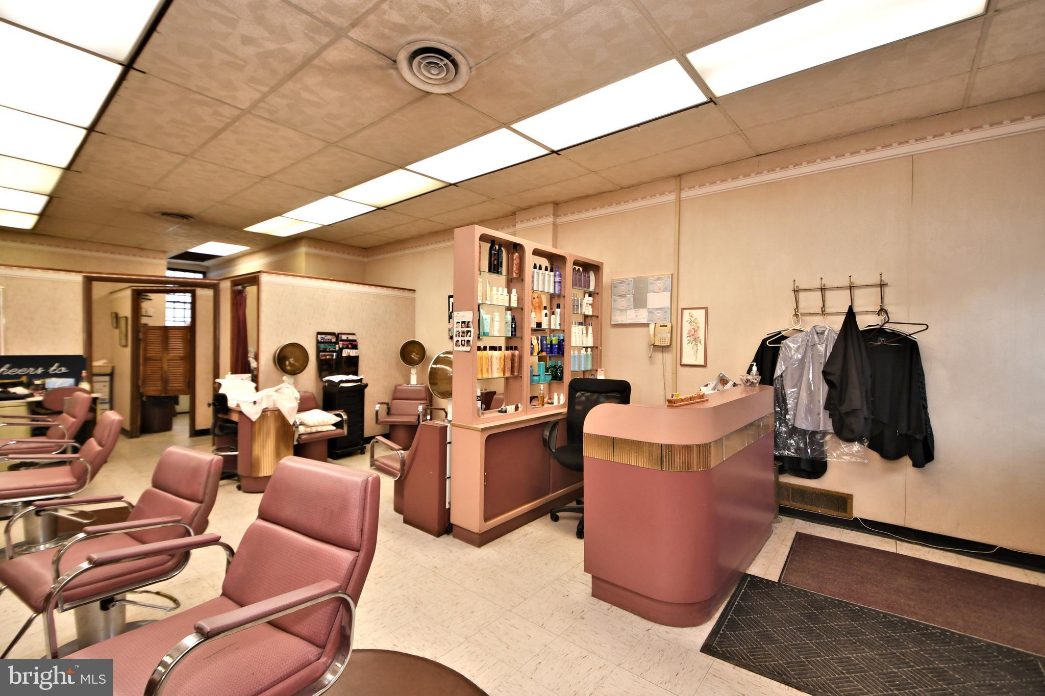 ARDMORE - Commercial Sale