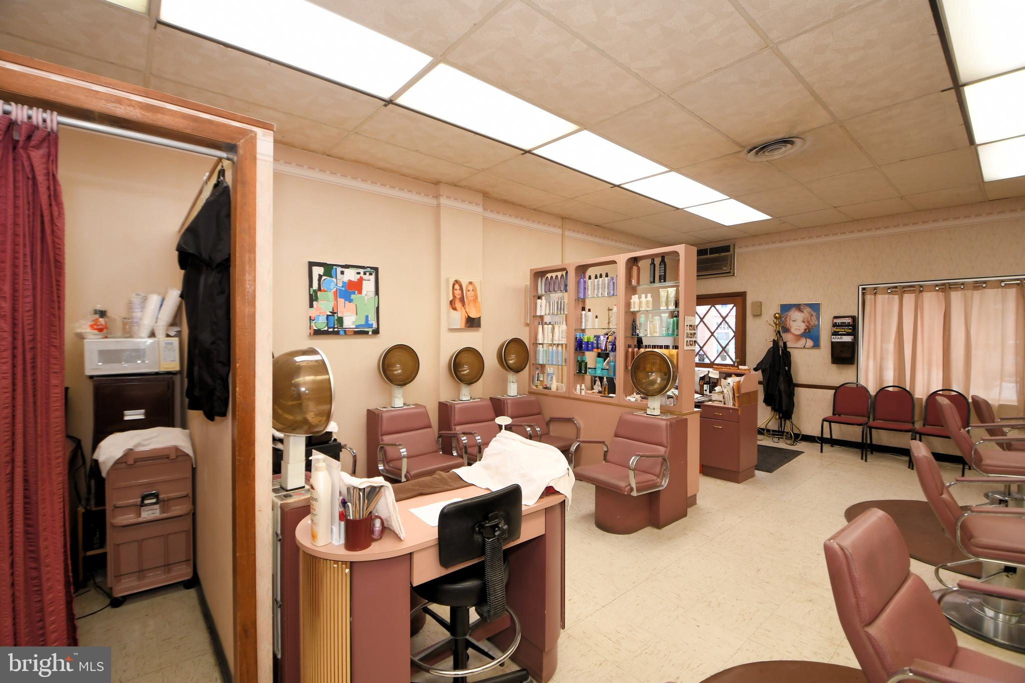 ARDMORE - Commercial Sale