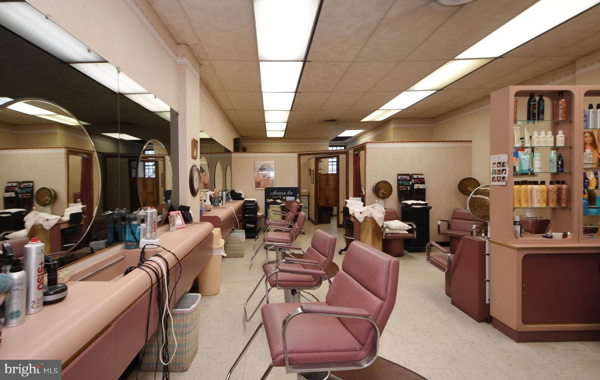 ARDMORE - Commercial Sale