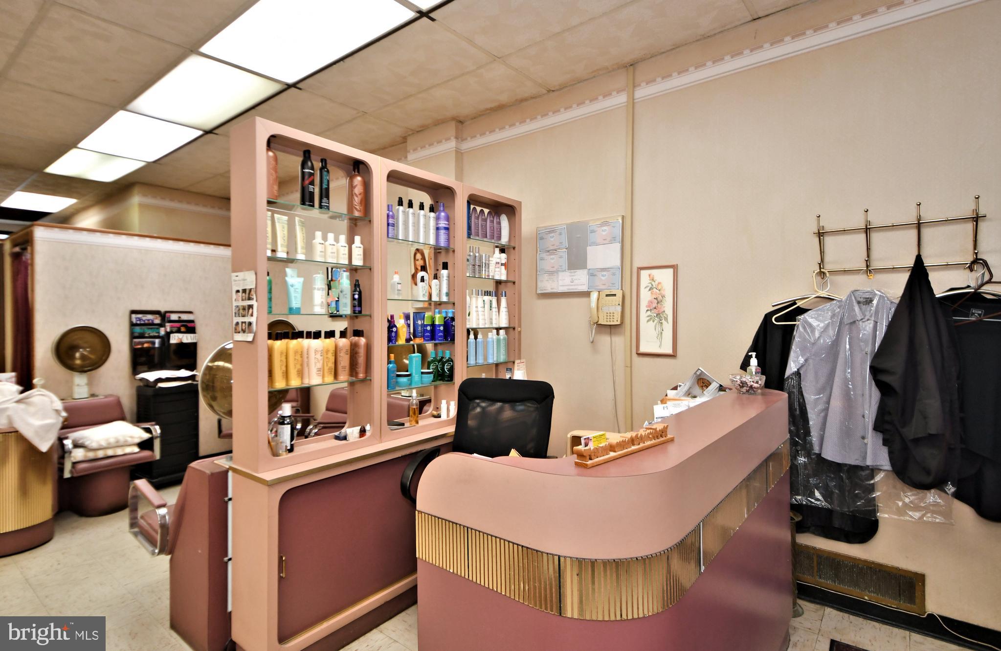 ARDMORE - Commercial Sale