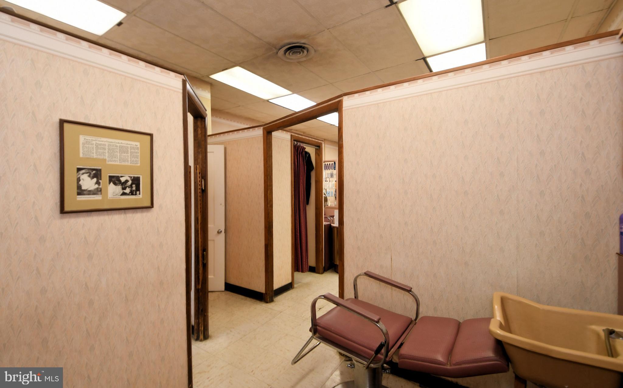 ARDMORE - Commercial Sale