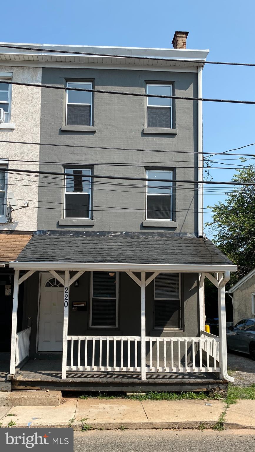 220 PEARL STREET