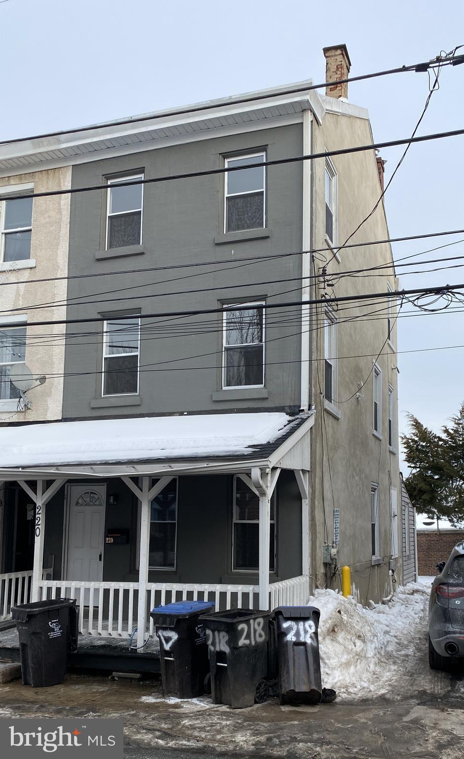 220 PEARL STREET