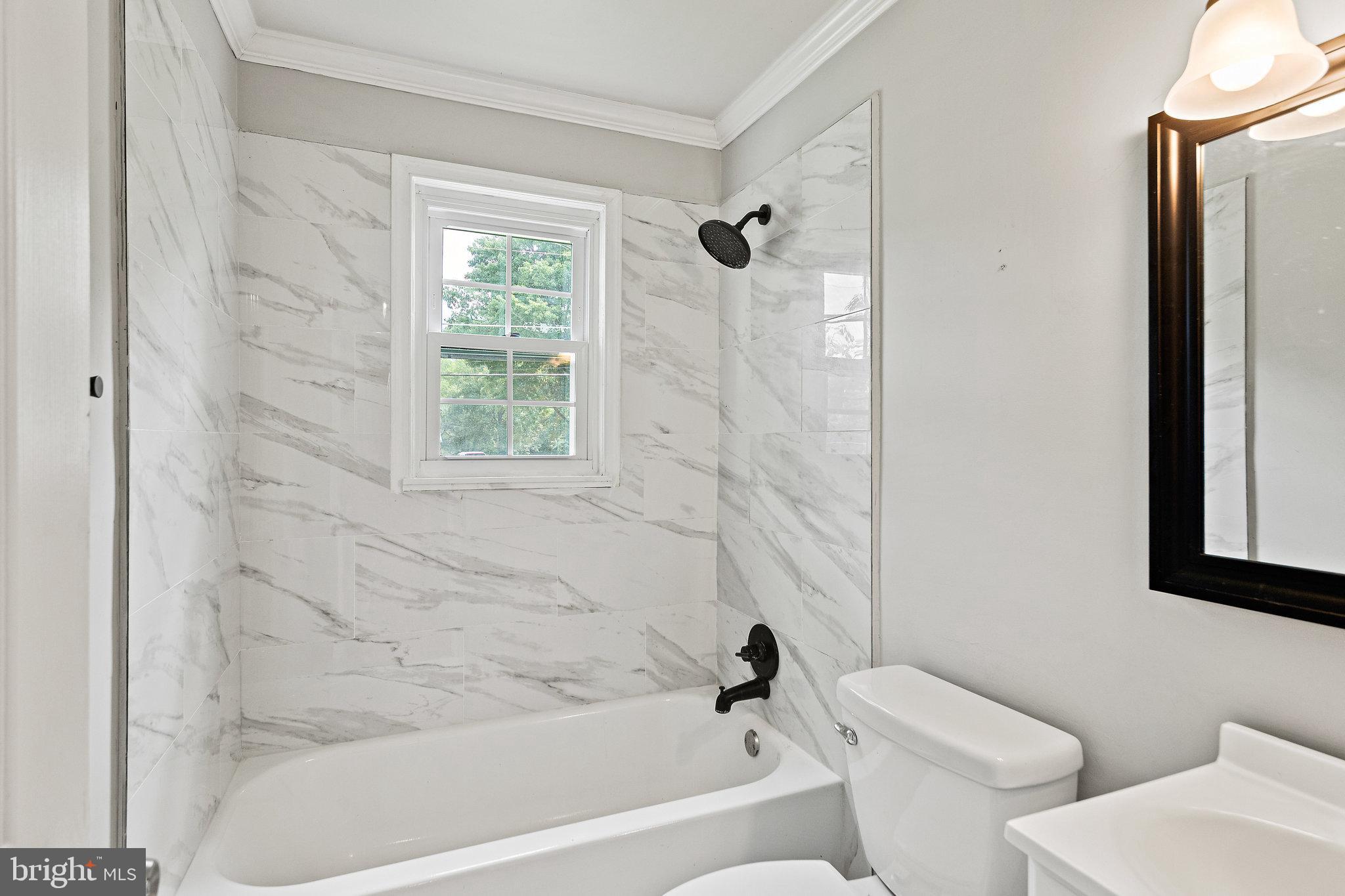 YORKSHIRE VILLAGE - Residential