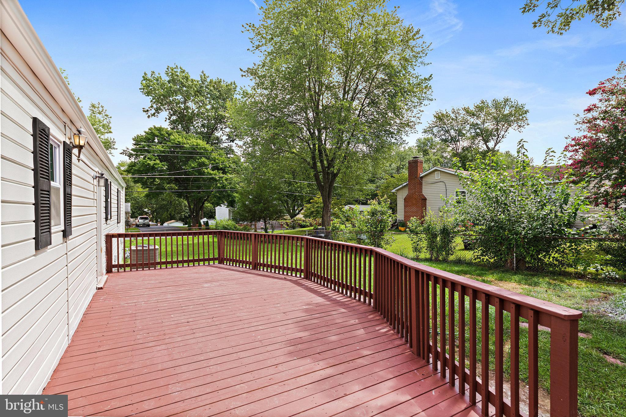 YORKSHIRE VILLAGE - Residential