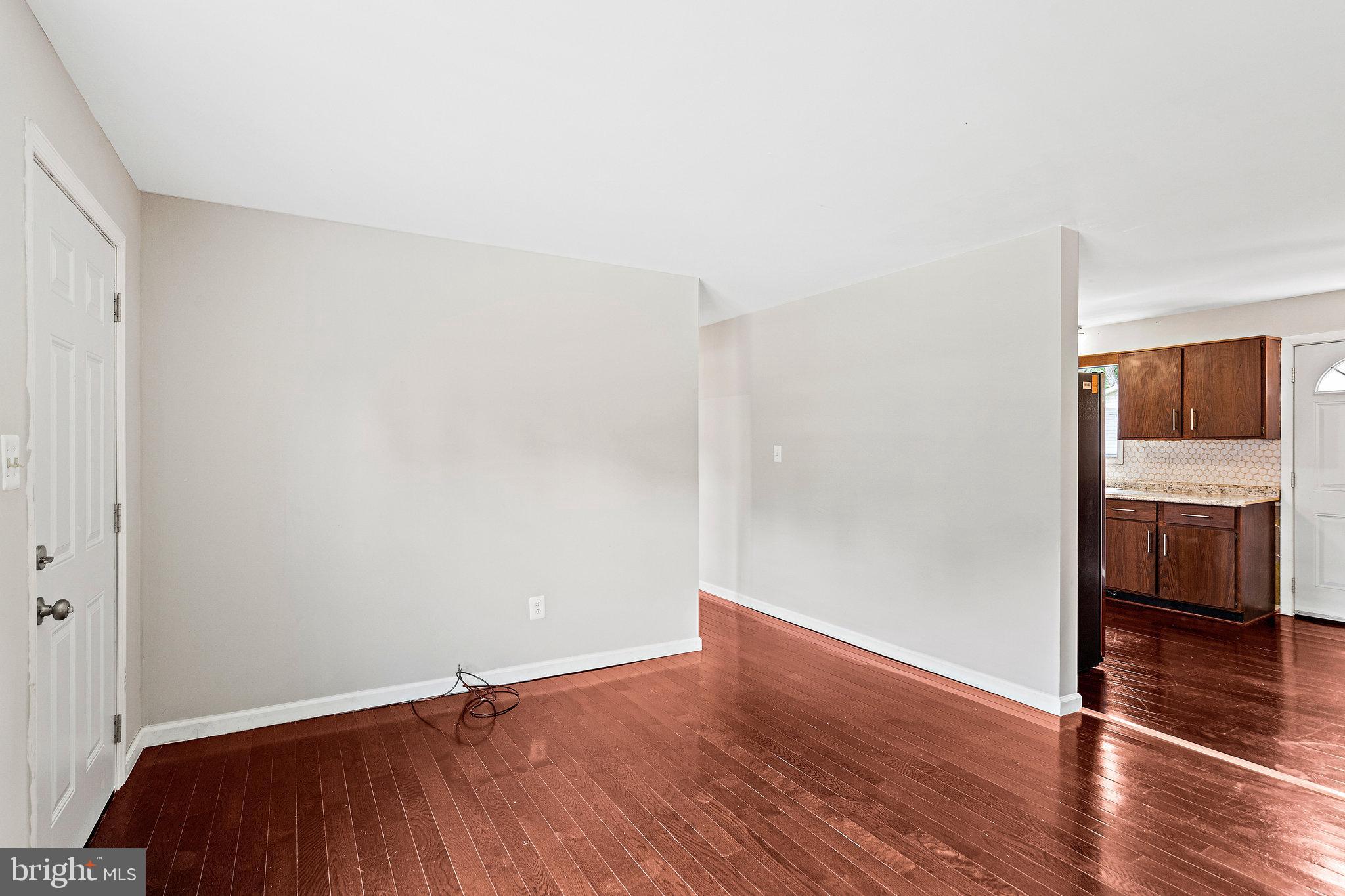 YORKSHIRE VILLAGE - Residential