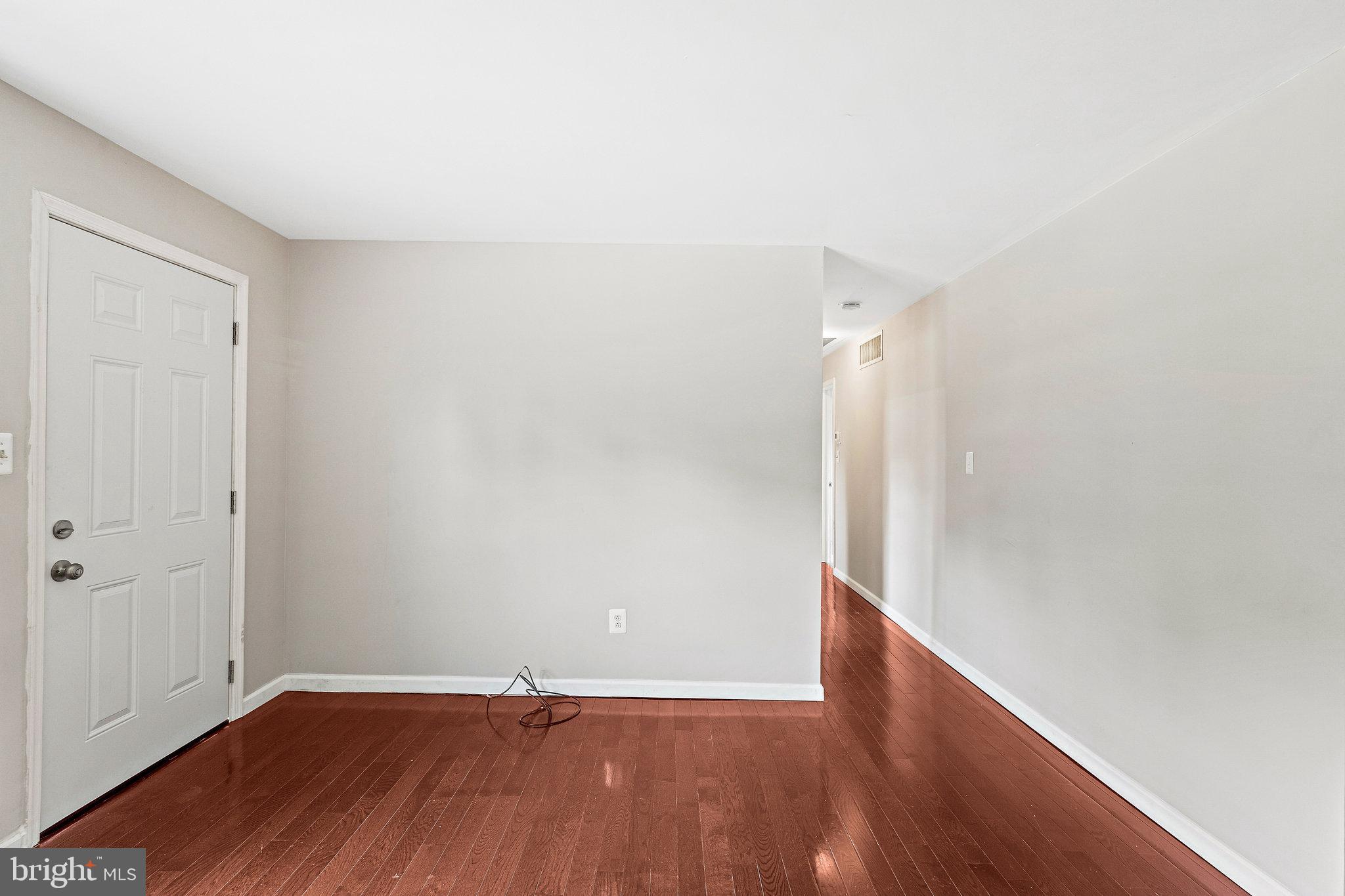 YORKSHIRE VILLAGE - Residential