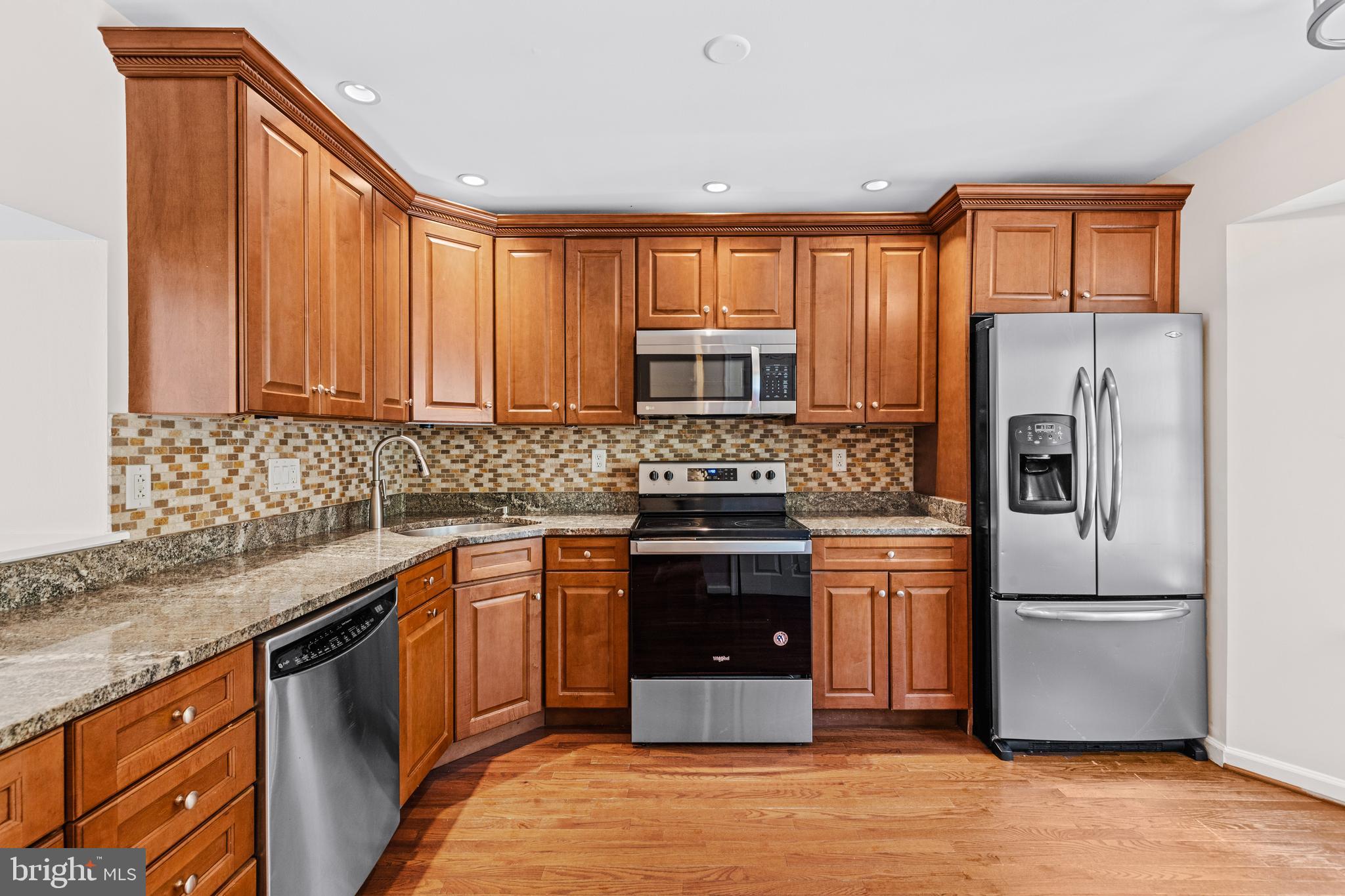 LOVETON FARMS - Residential Lease