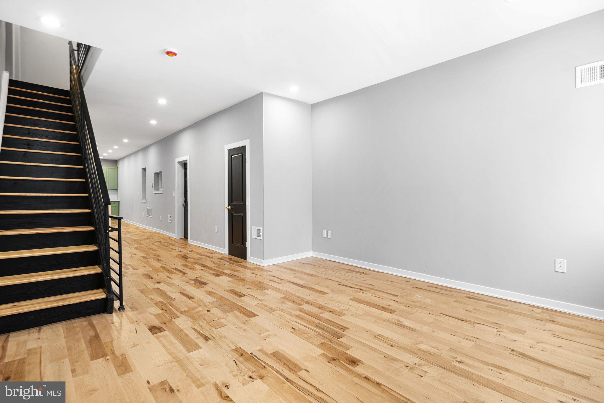 PASSYUNK SQUARE - Residential