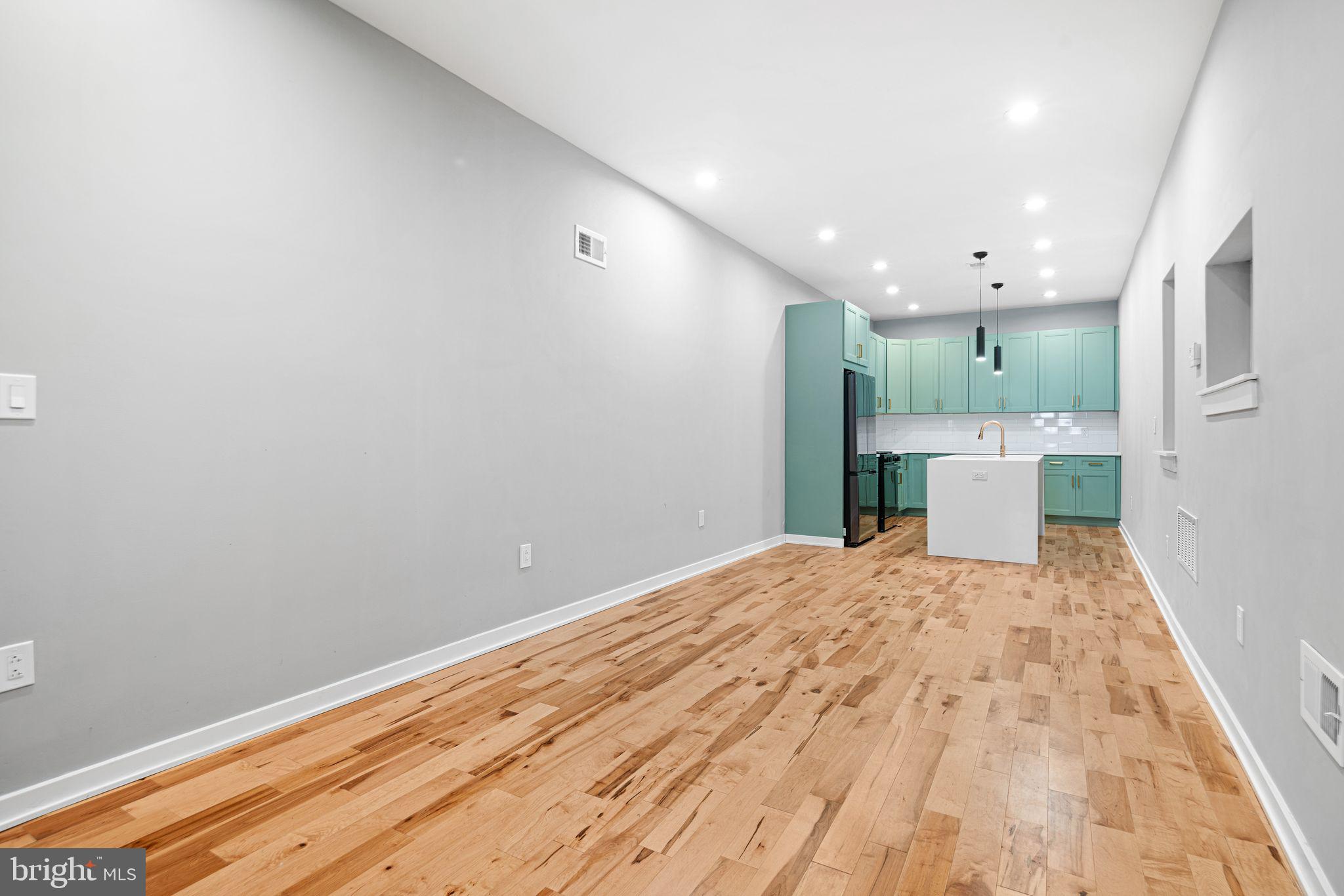 PASSYUNK SQUARE - Residential