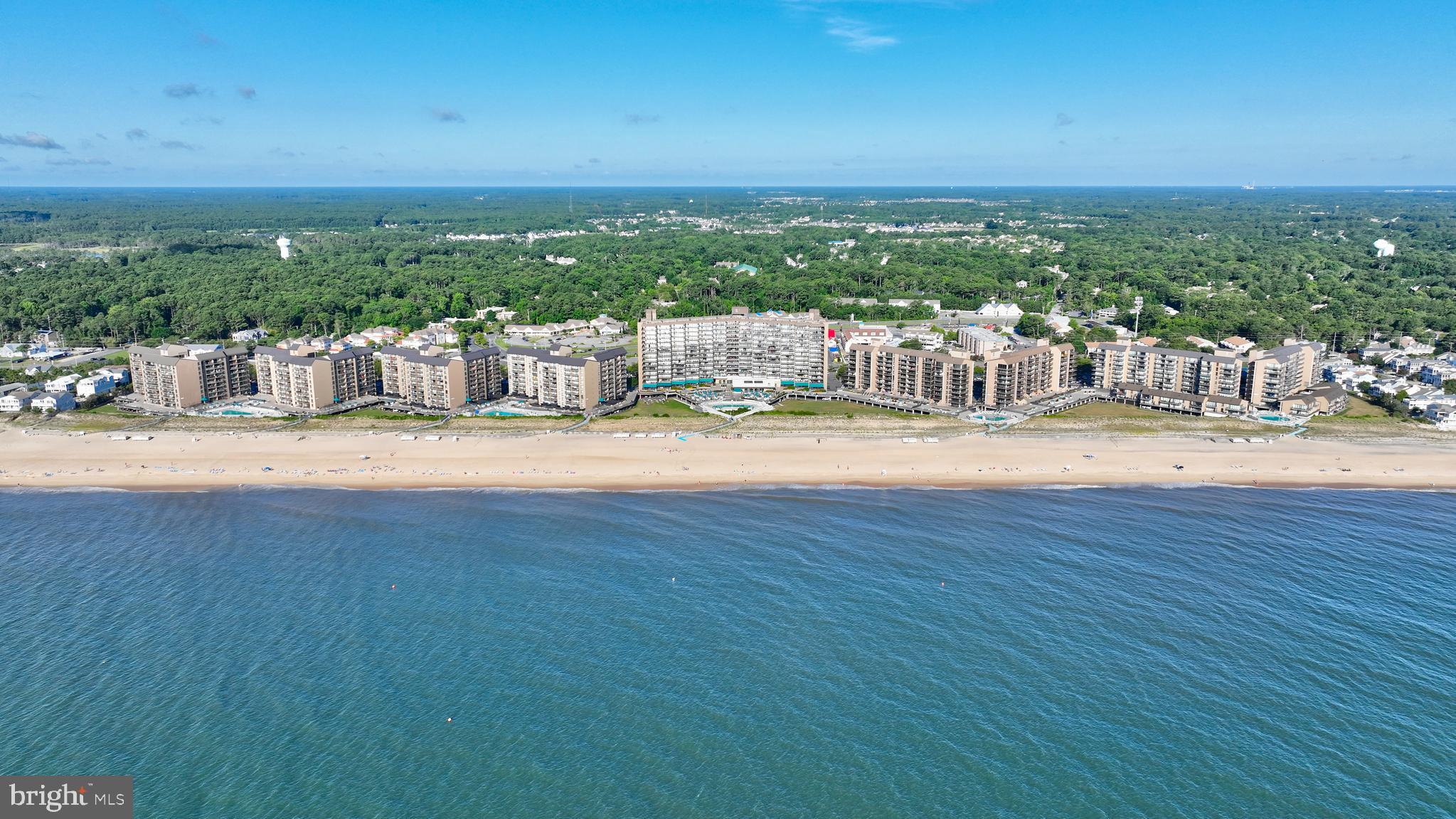 SEA COLONY EAST - Residential