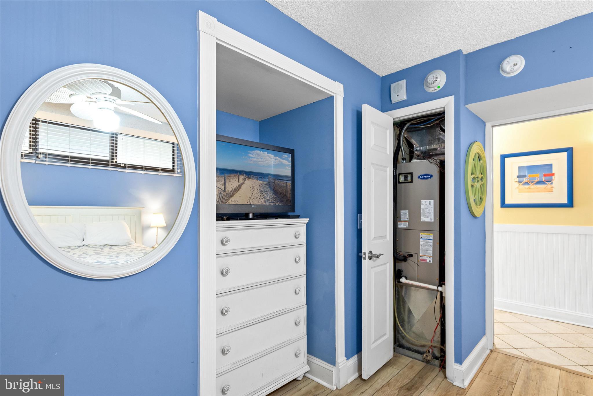 SEA COLONY EAST - Residential