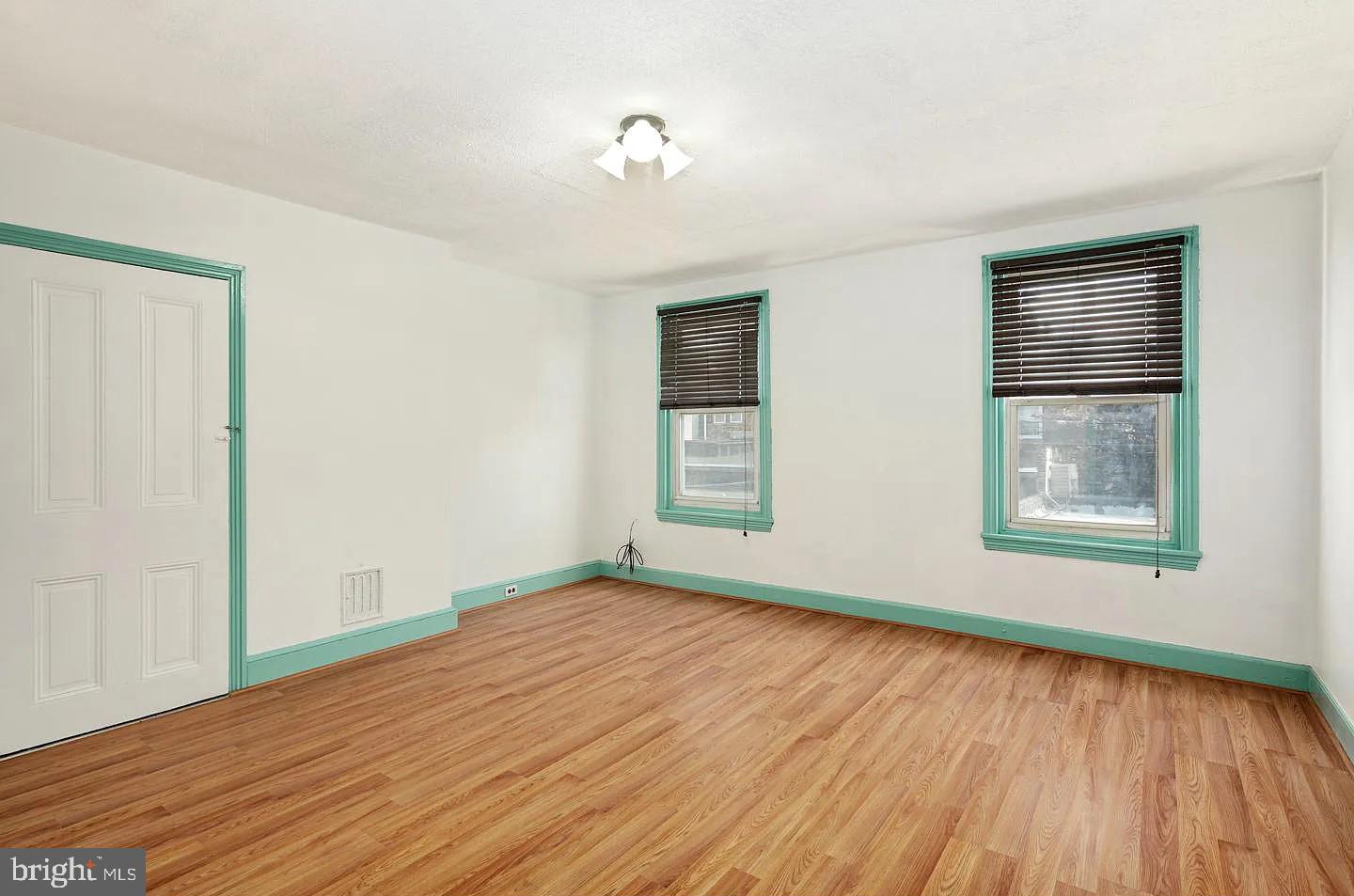 NORRIS SQUARE - Residential Lease