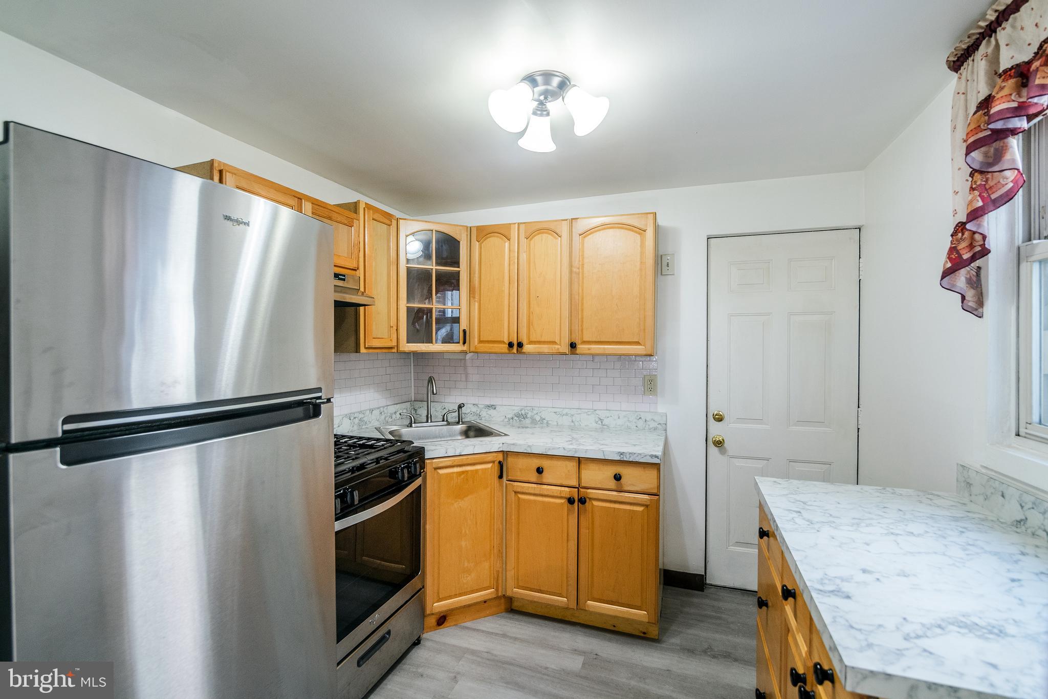 NORRIS SQUARE - Residential Lease