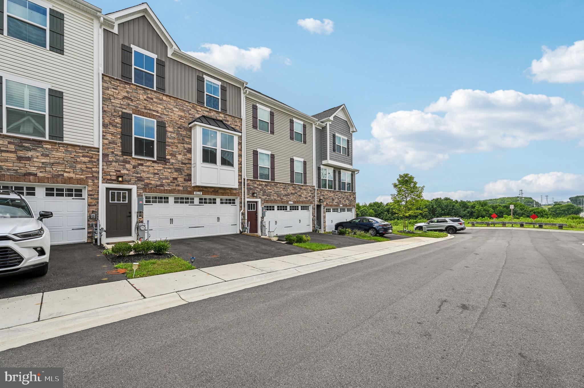 8119 PRIMROSE LANE