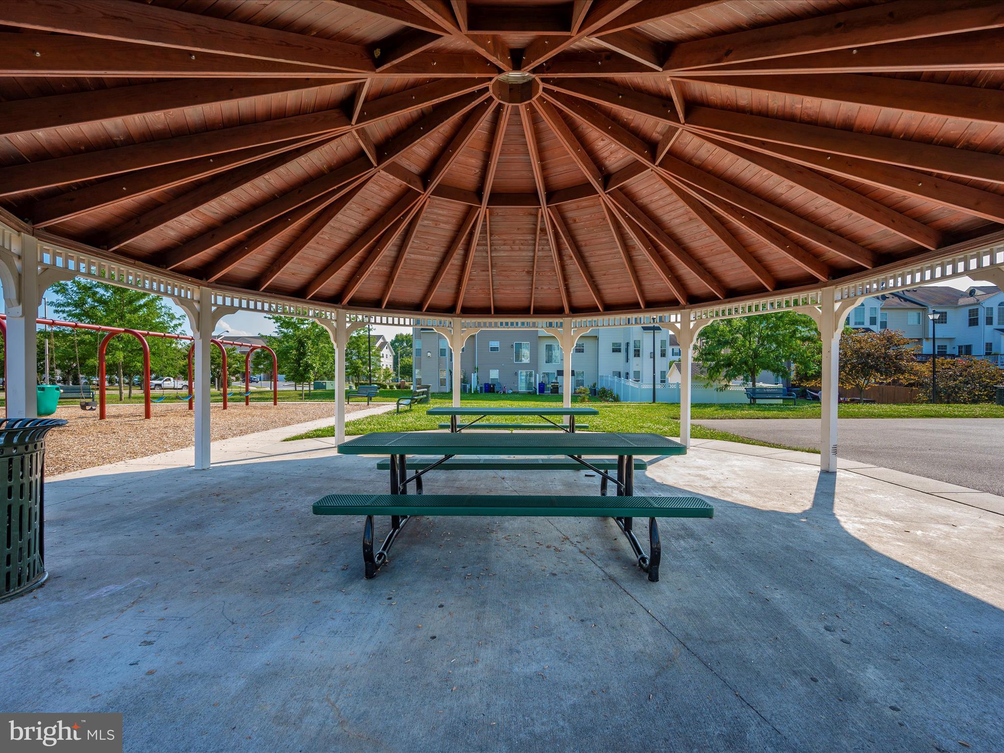 COLLEGIATE ACRES - Residential