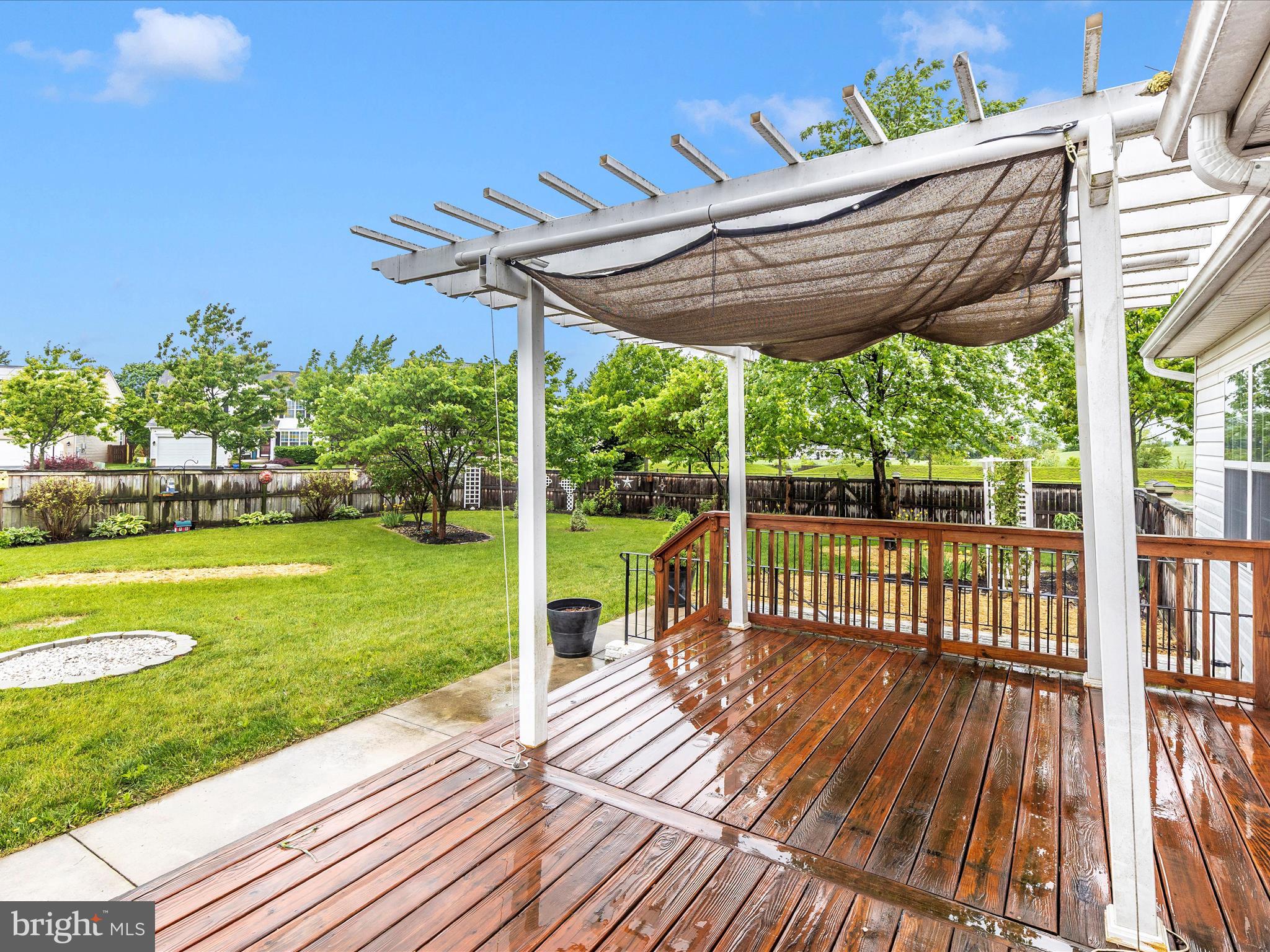 COLLEGIATE ACRES - Residential