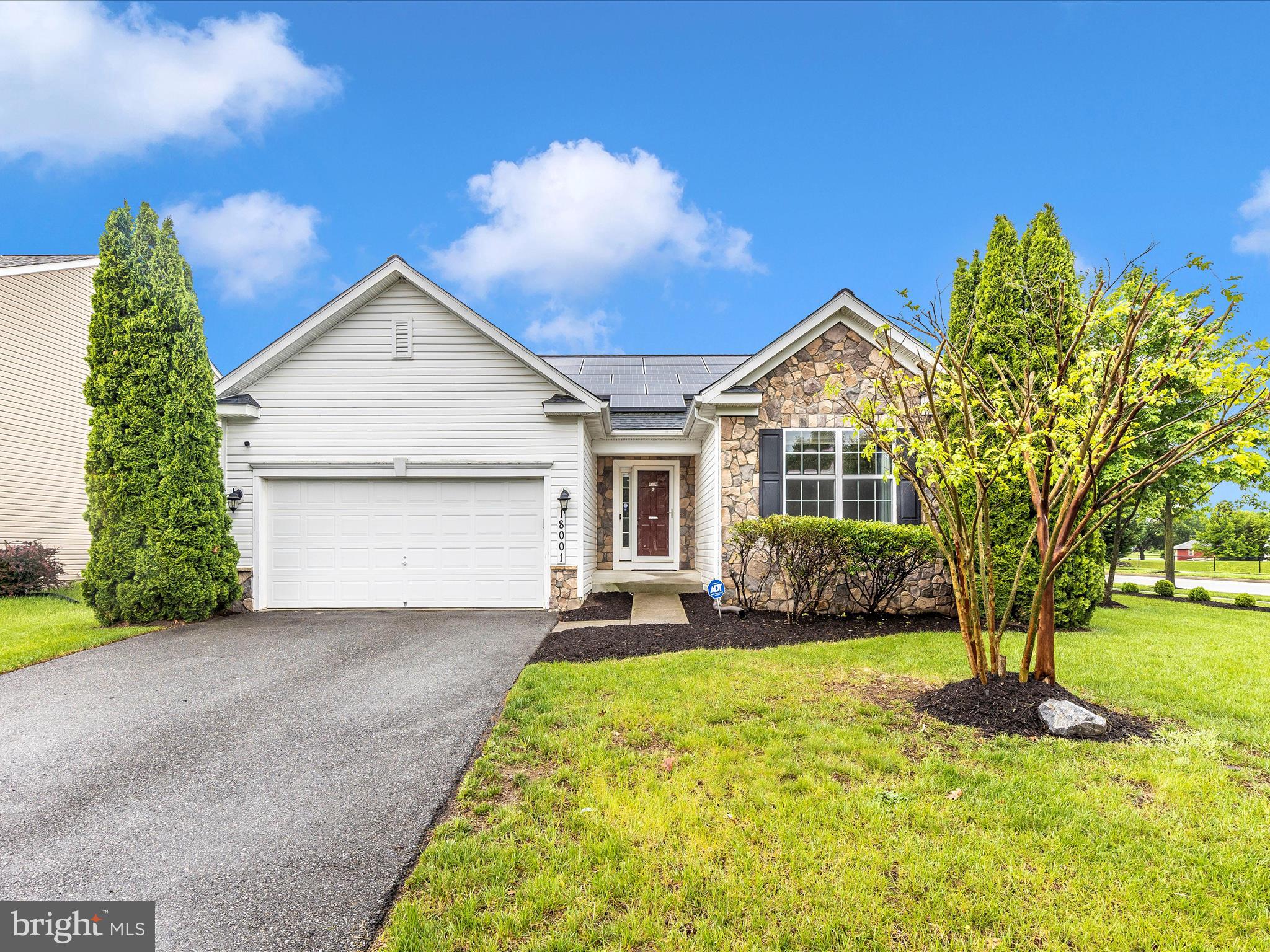 COLLEGIATE ACRES - Residential