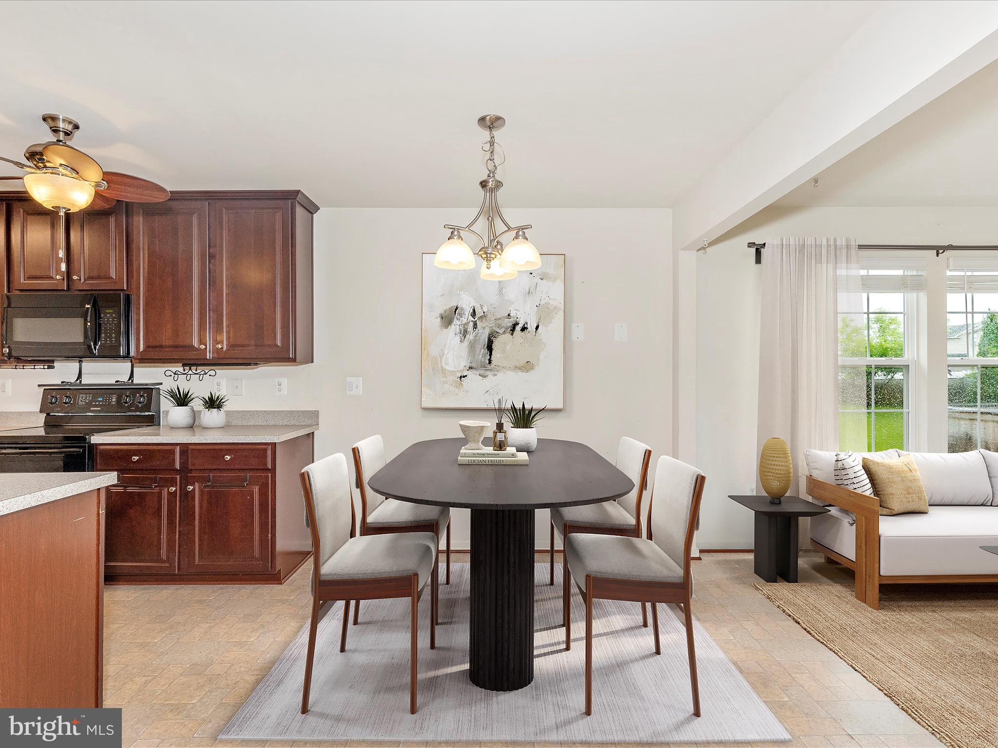 COLLEGIATE ACRES - Residential