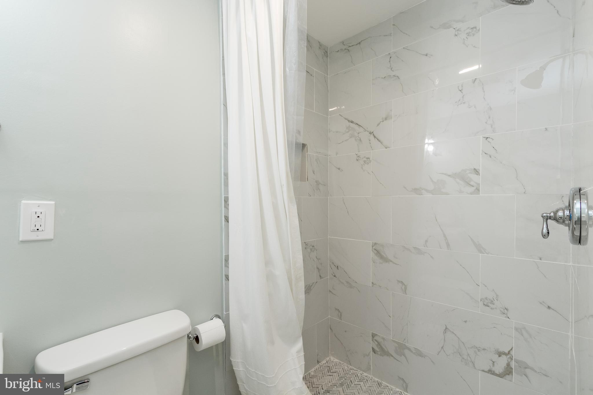 OAKDALE PARK - Residential