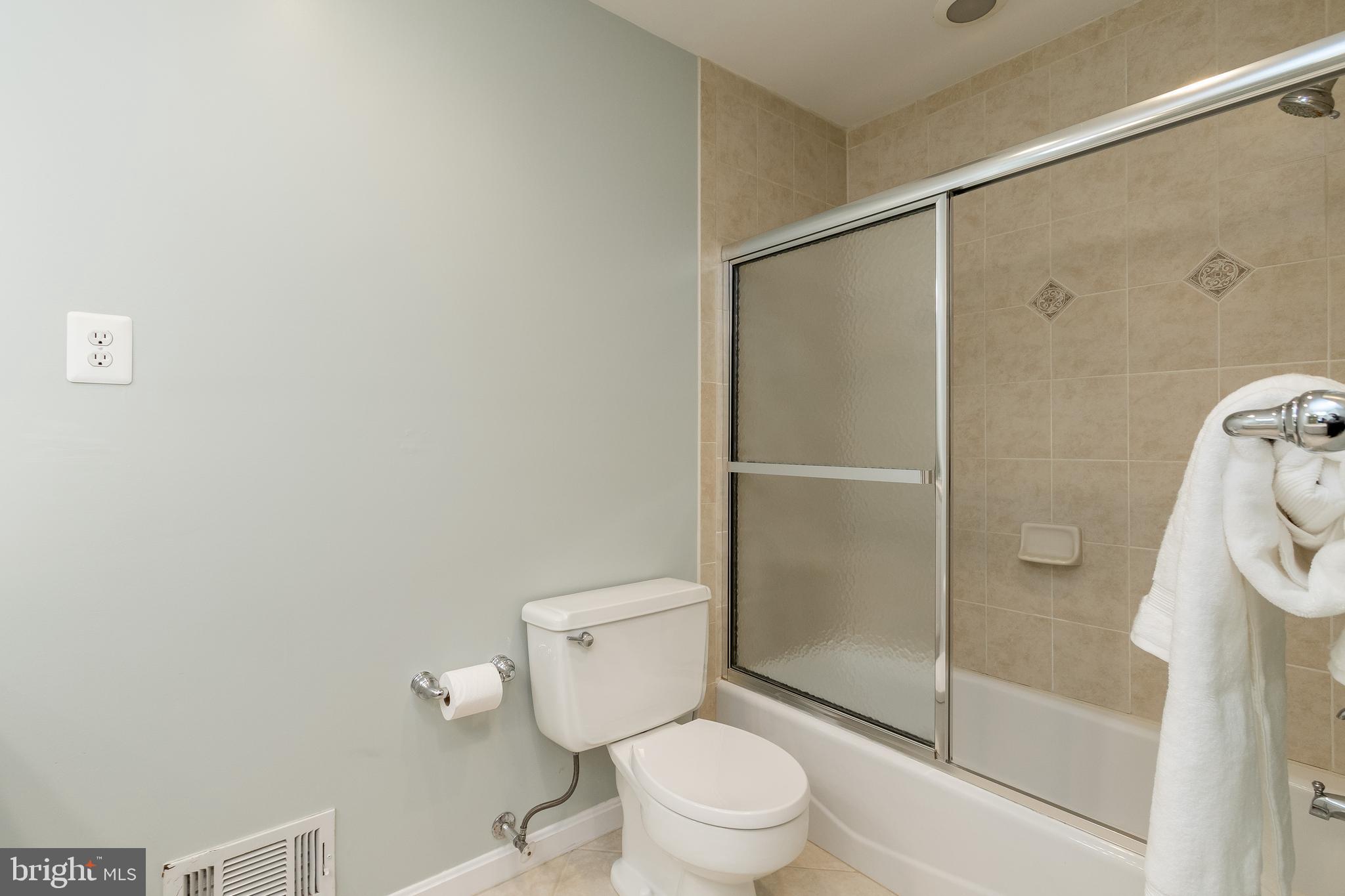 OAKDALE PARK - Residential