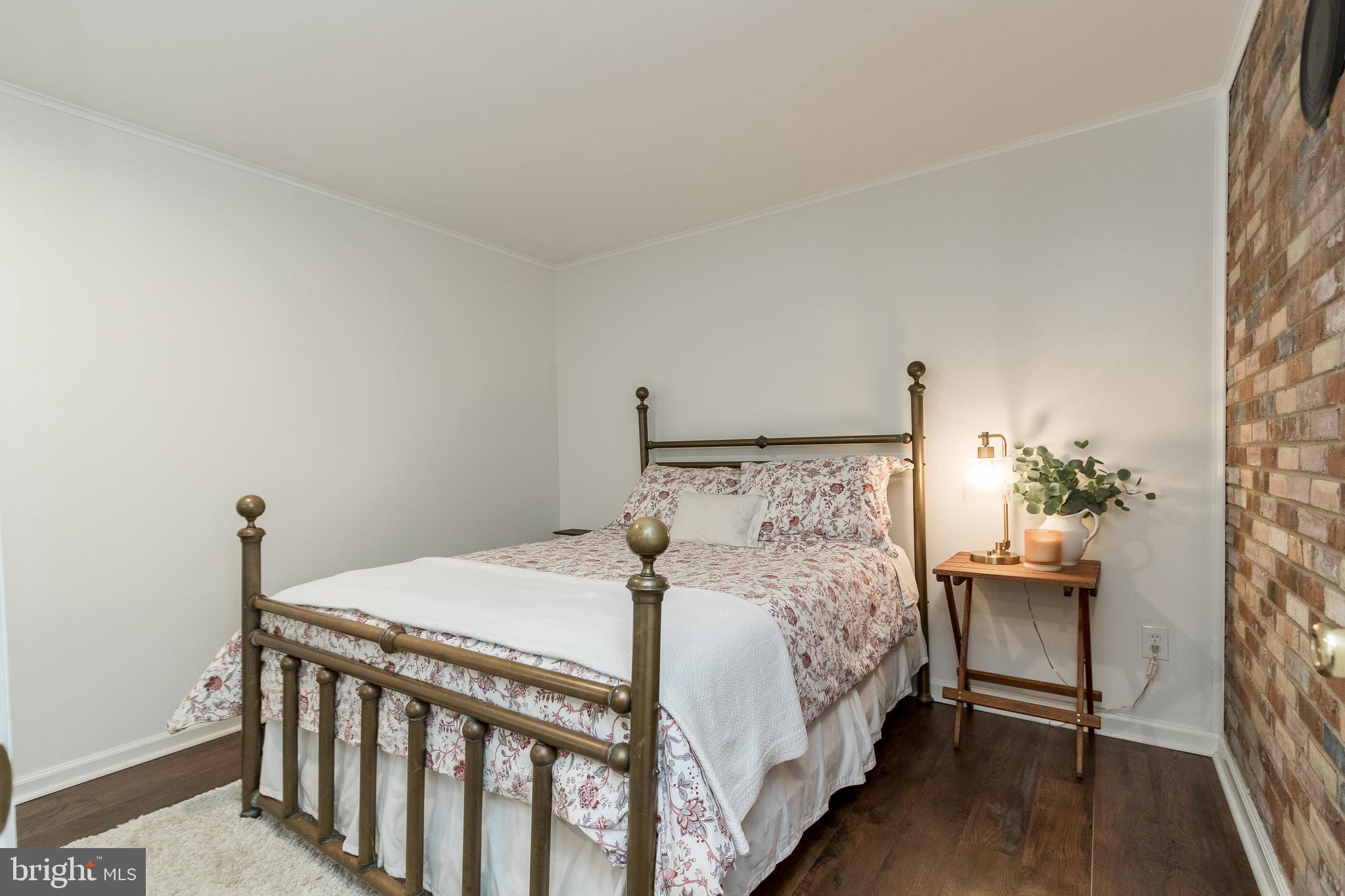 OAKDALE PARK - Residential