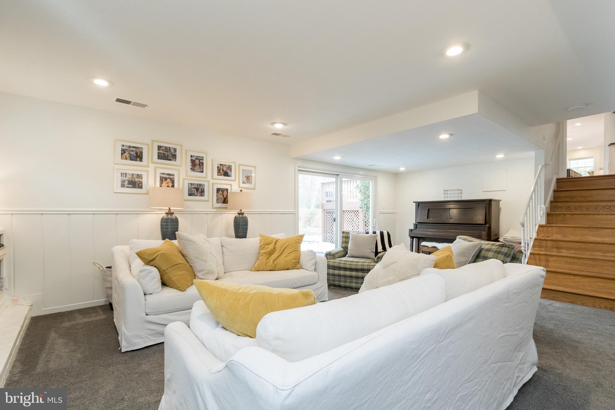 OAKDALE PARK - Residential