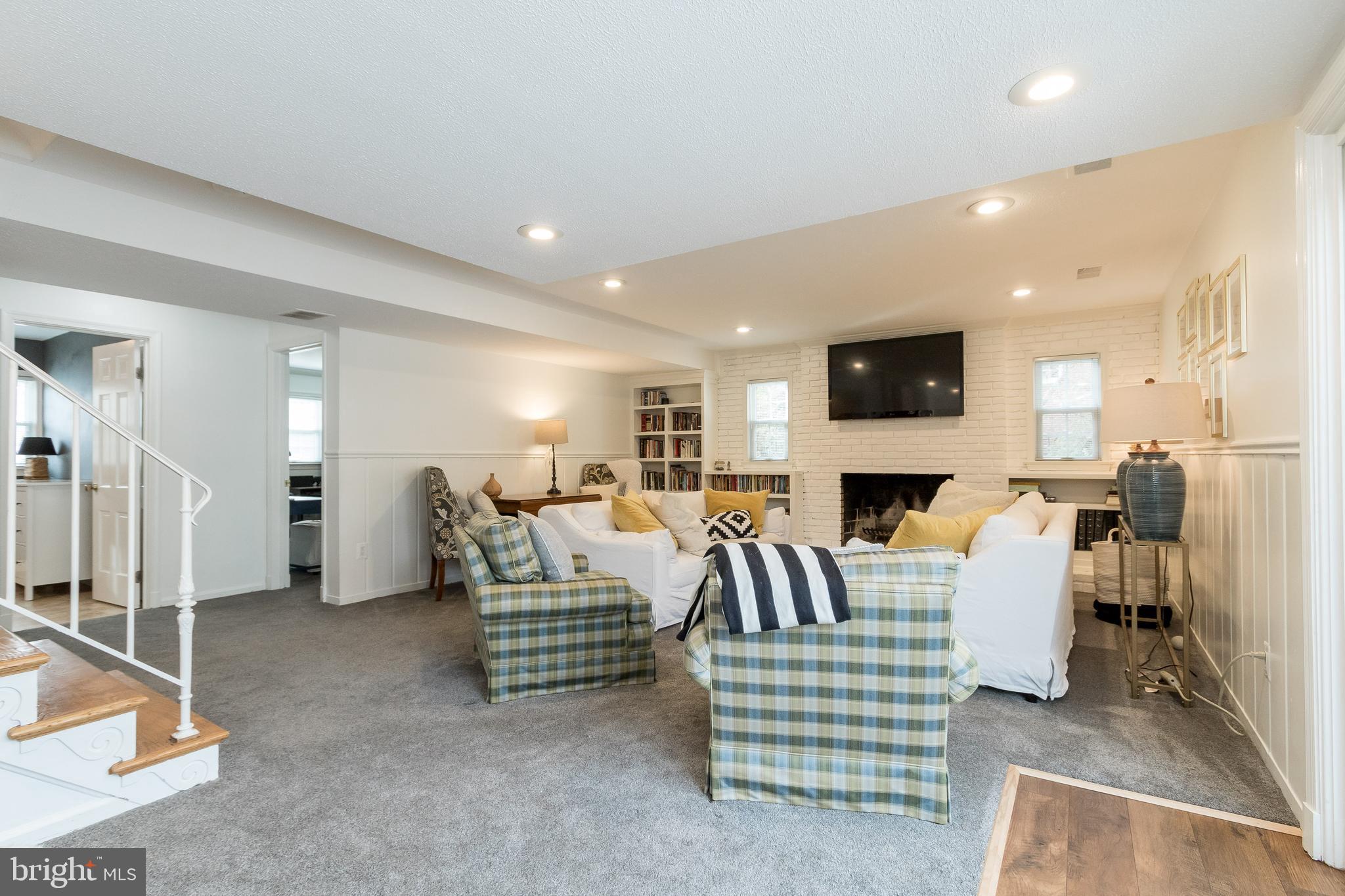 OAKDALE PARK - Residential