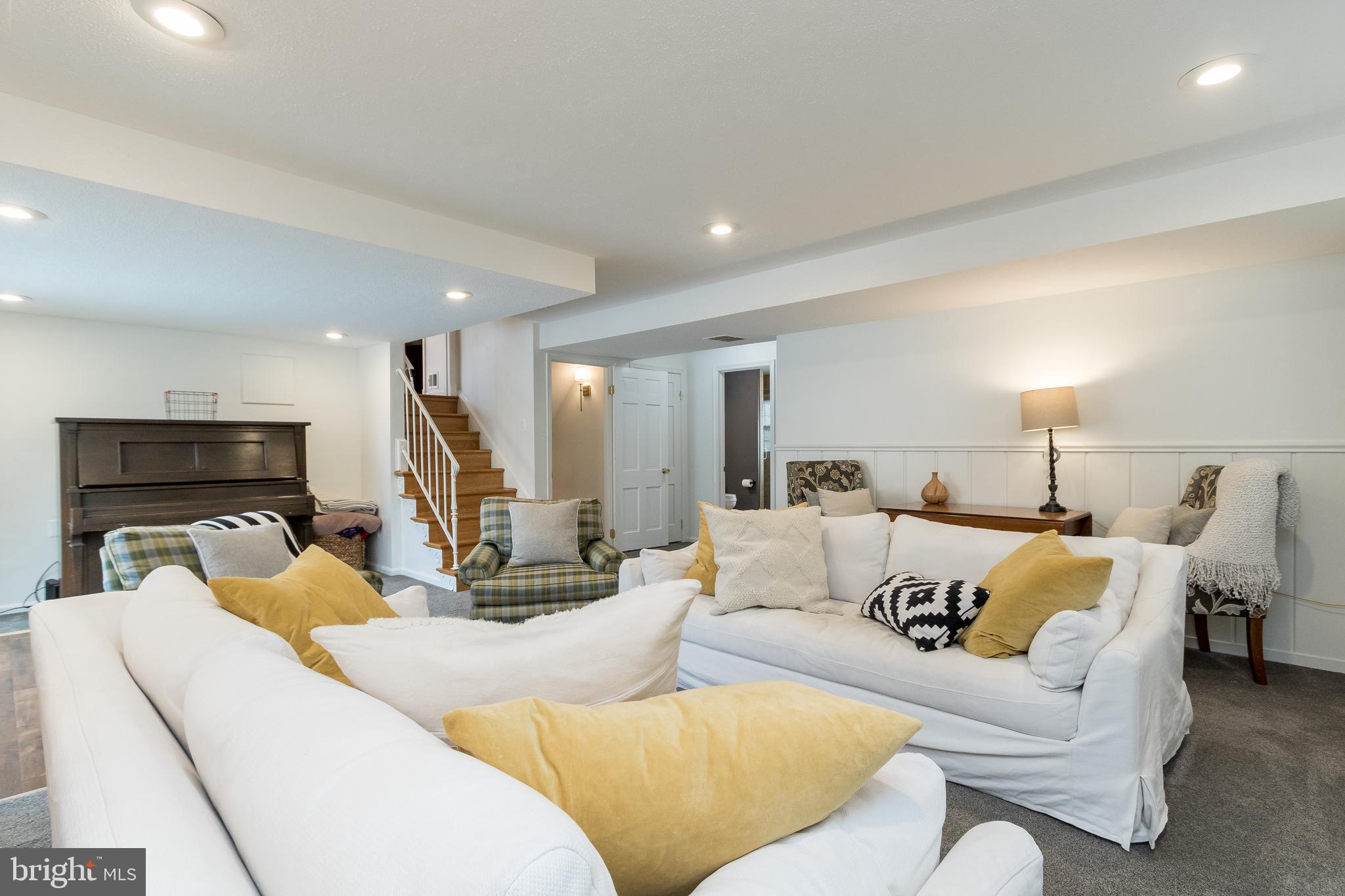 OAKDALE PARK - Residential