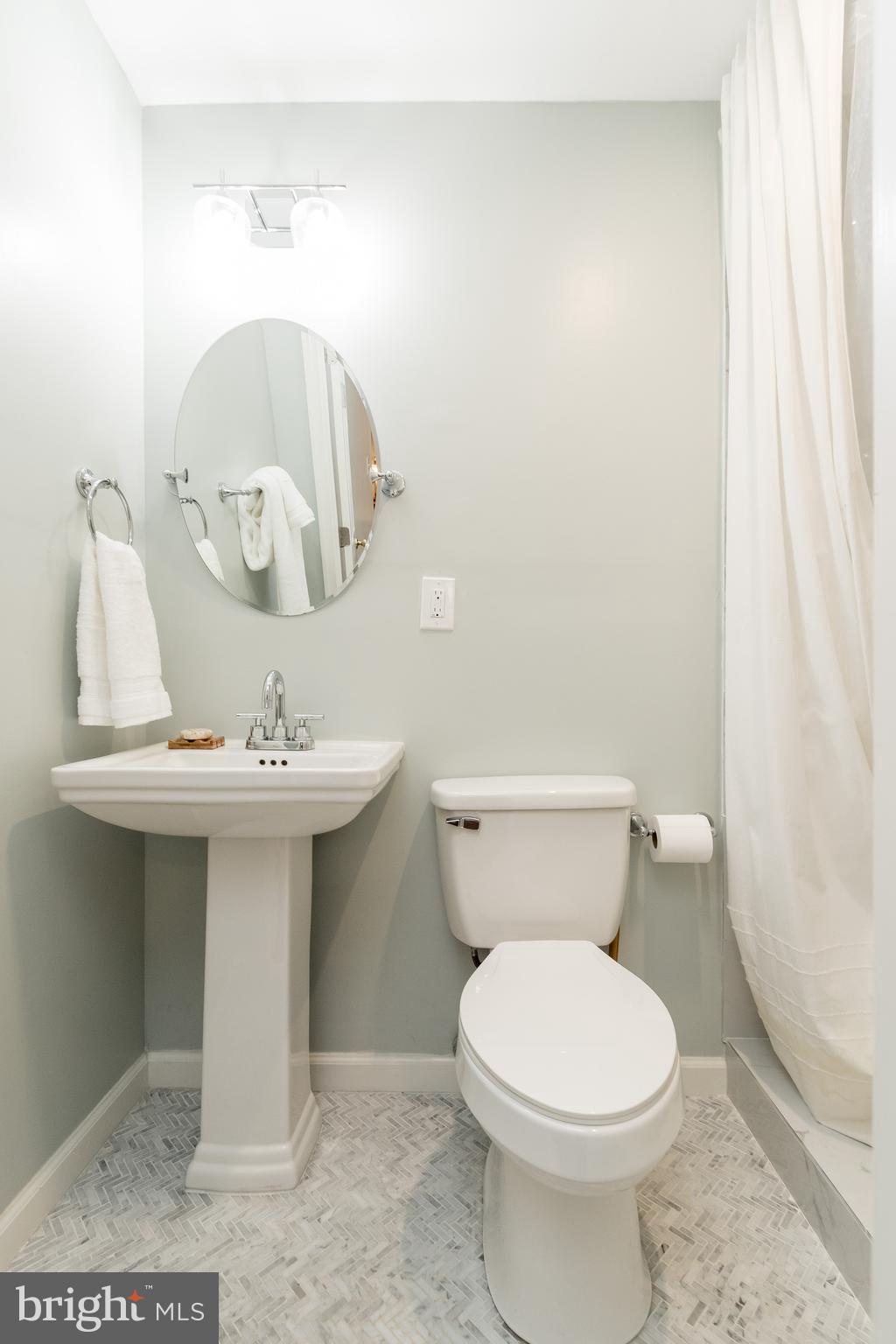 OAKDALE PARK - Residential