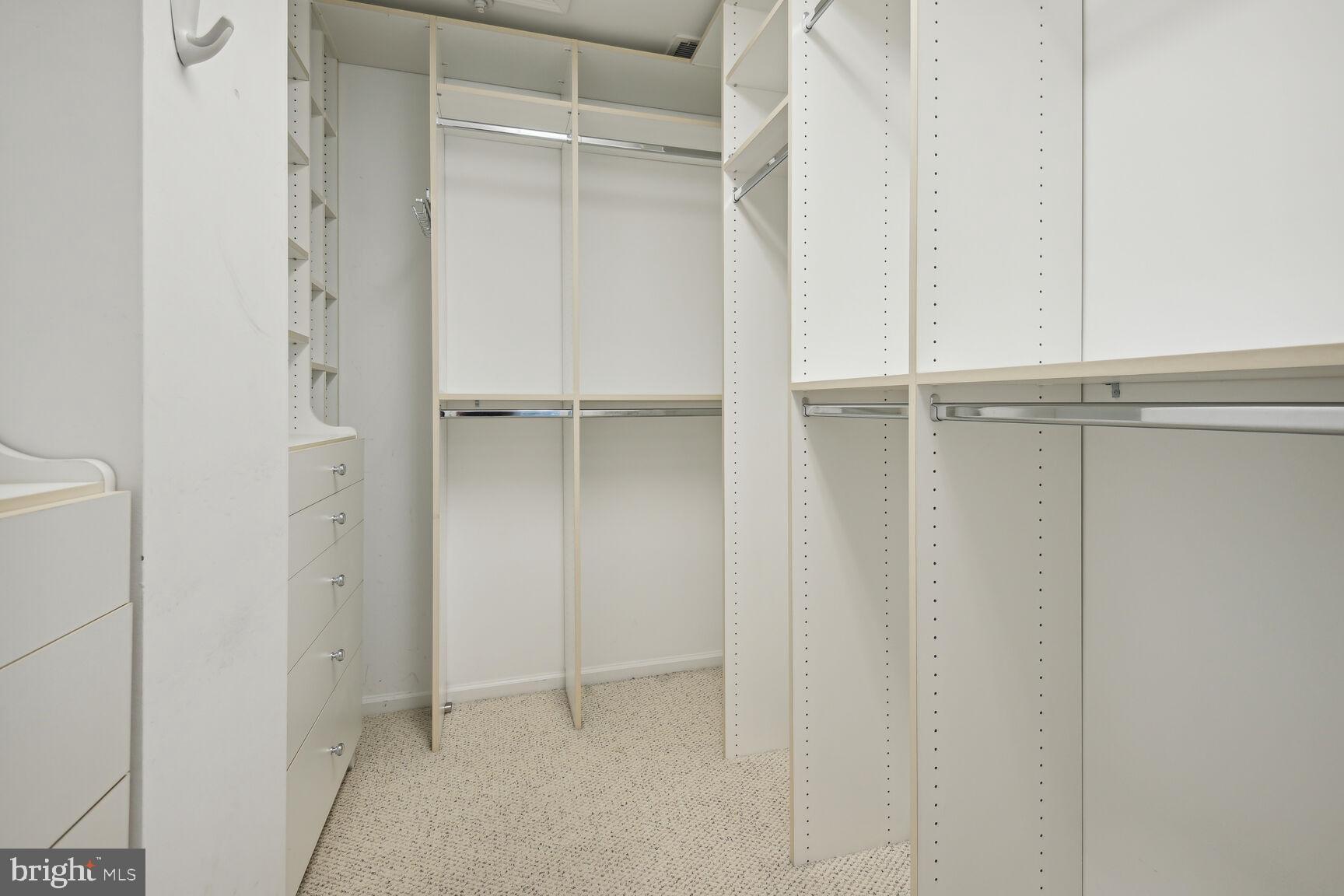 FALLSTONE - Residential