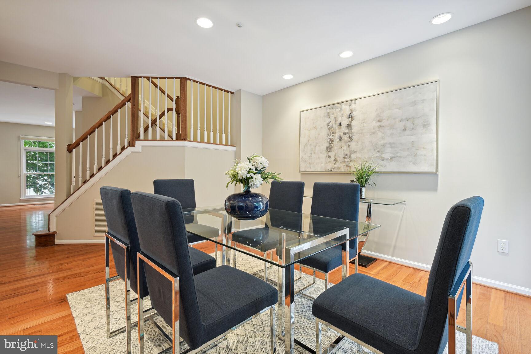 FALLSTONE - Residential