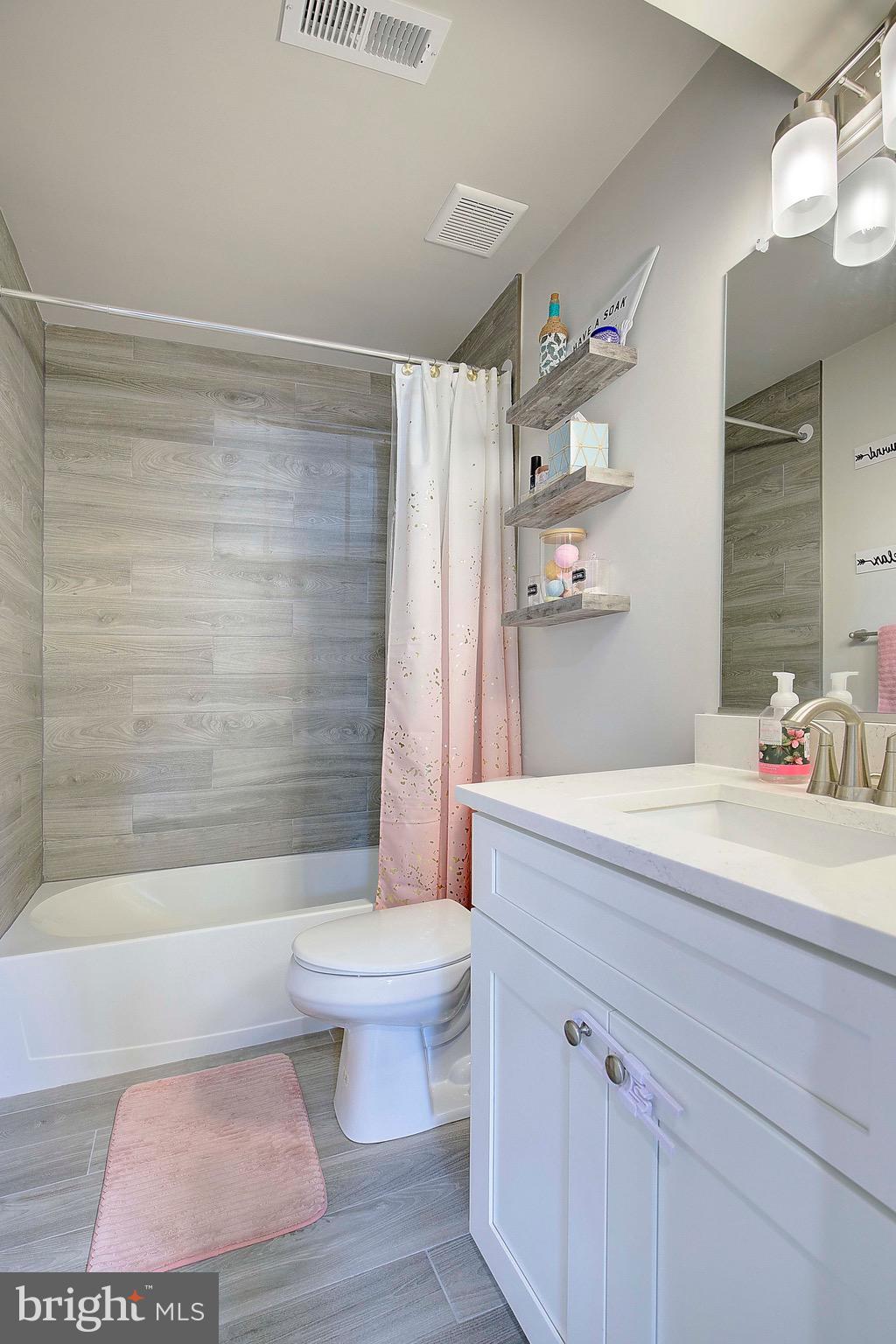 NORTH BEACH PARK - Residential