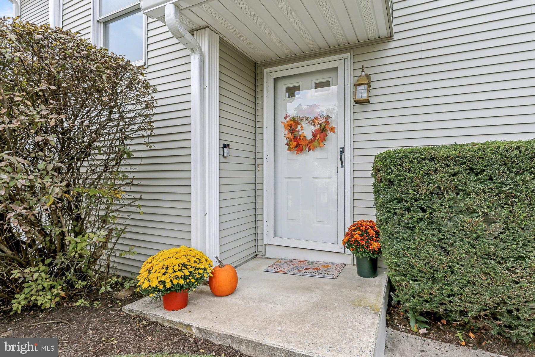 HIDDEN LAKE - Residential