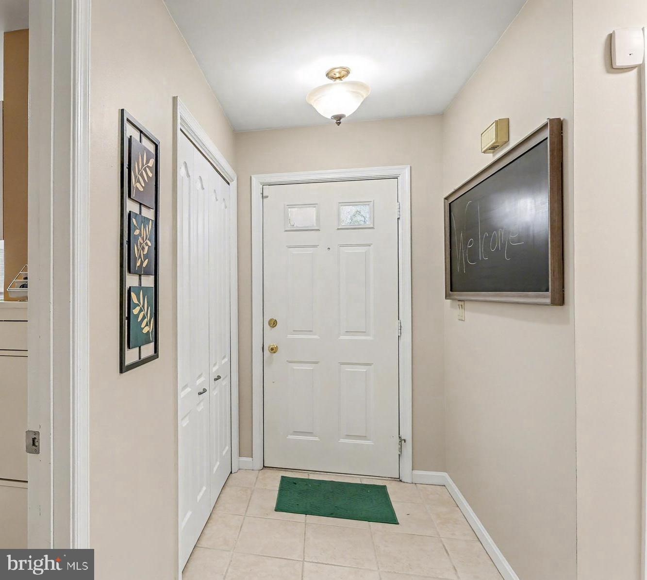 HIDDEN LAKE - Residential