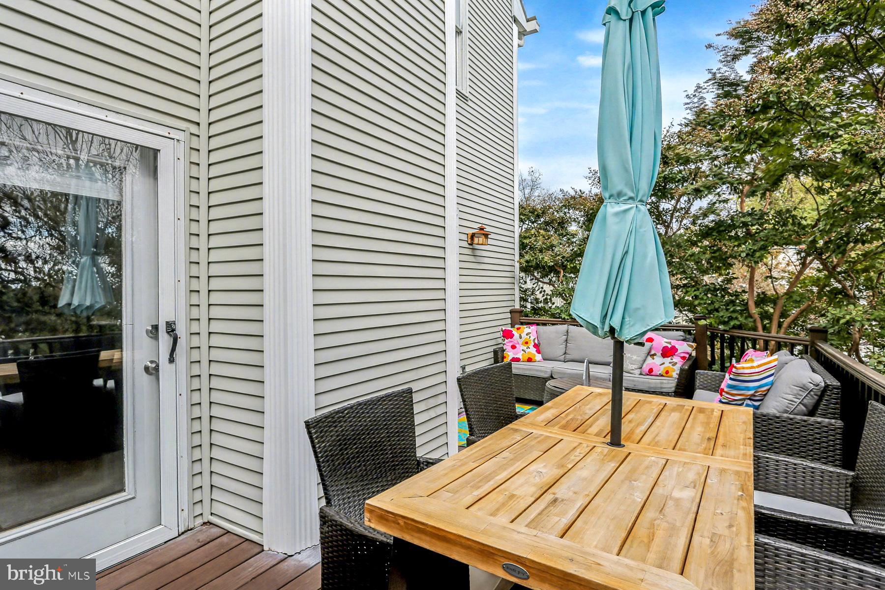 HIDDEN LAKE - Residential