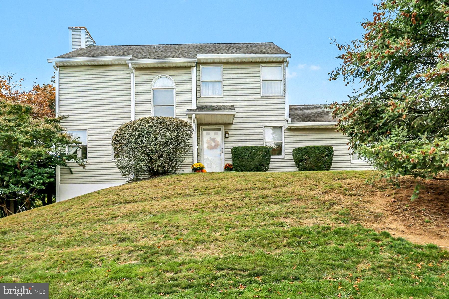 HIDDEN LAKE - Residential