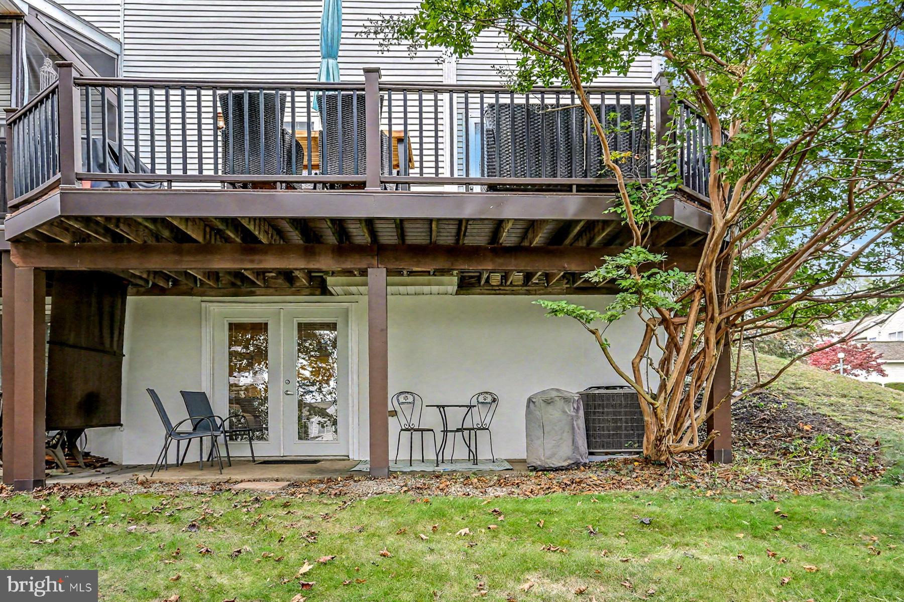 HIDDEN LAKE - Residential