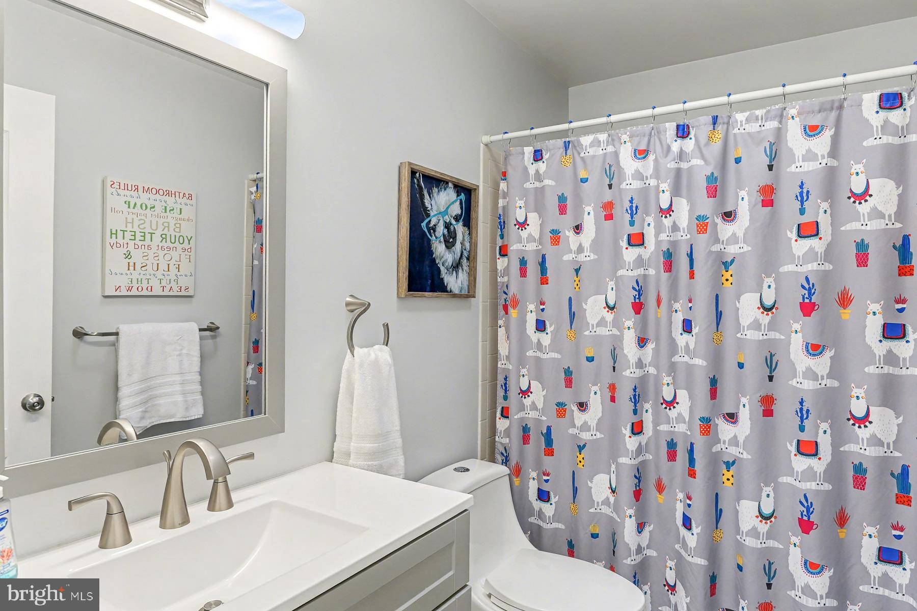 HIDDEN LAKE - Residential