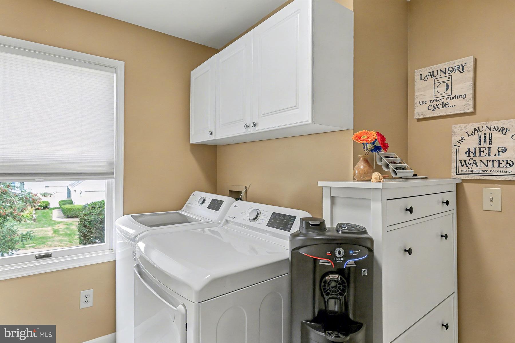 HIDDEN LAKE - Residential