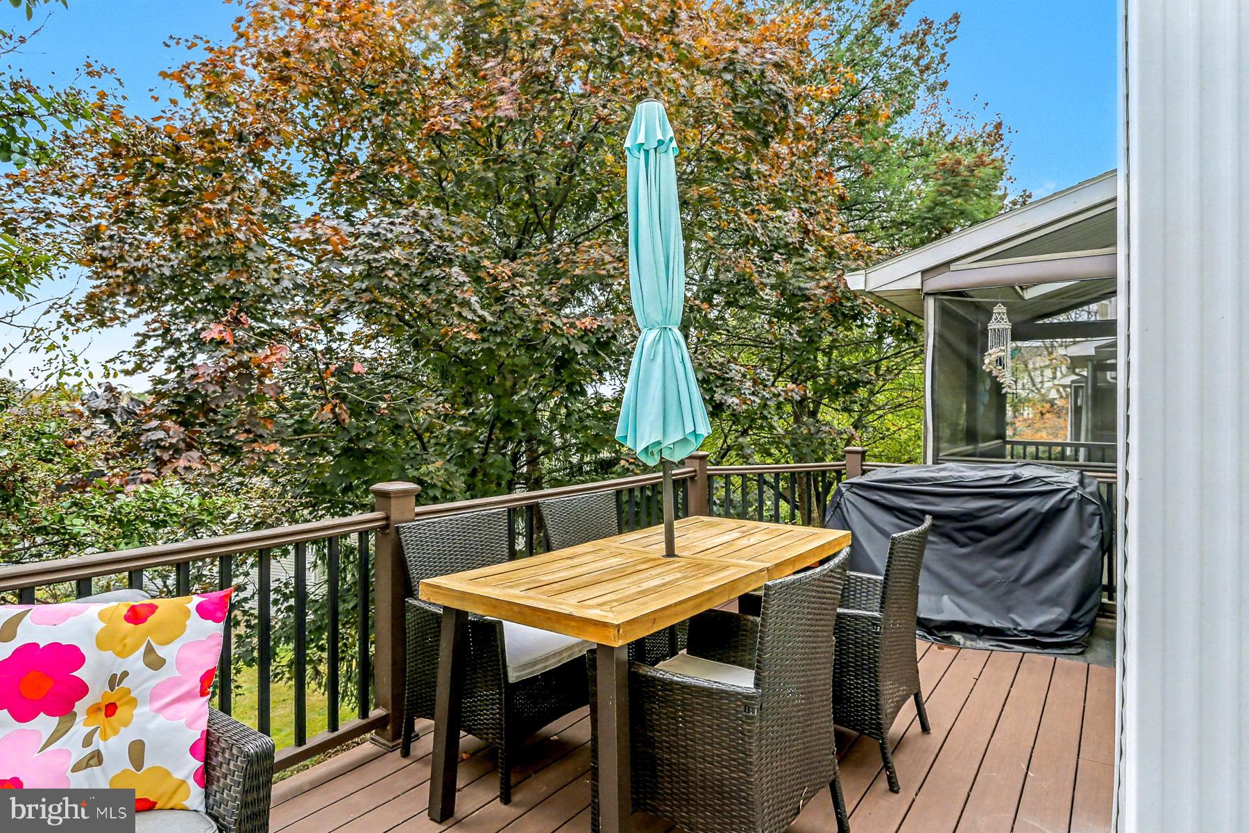 HIDDEN LAKE - Residential