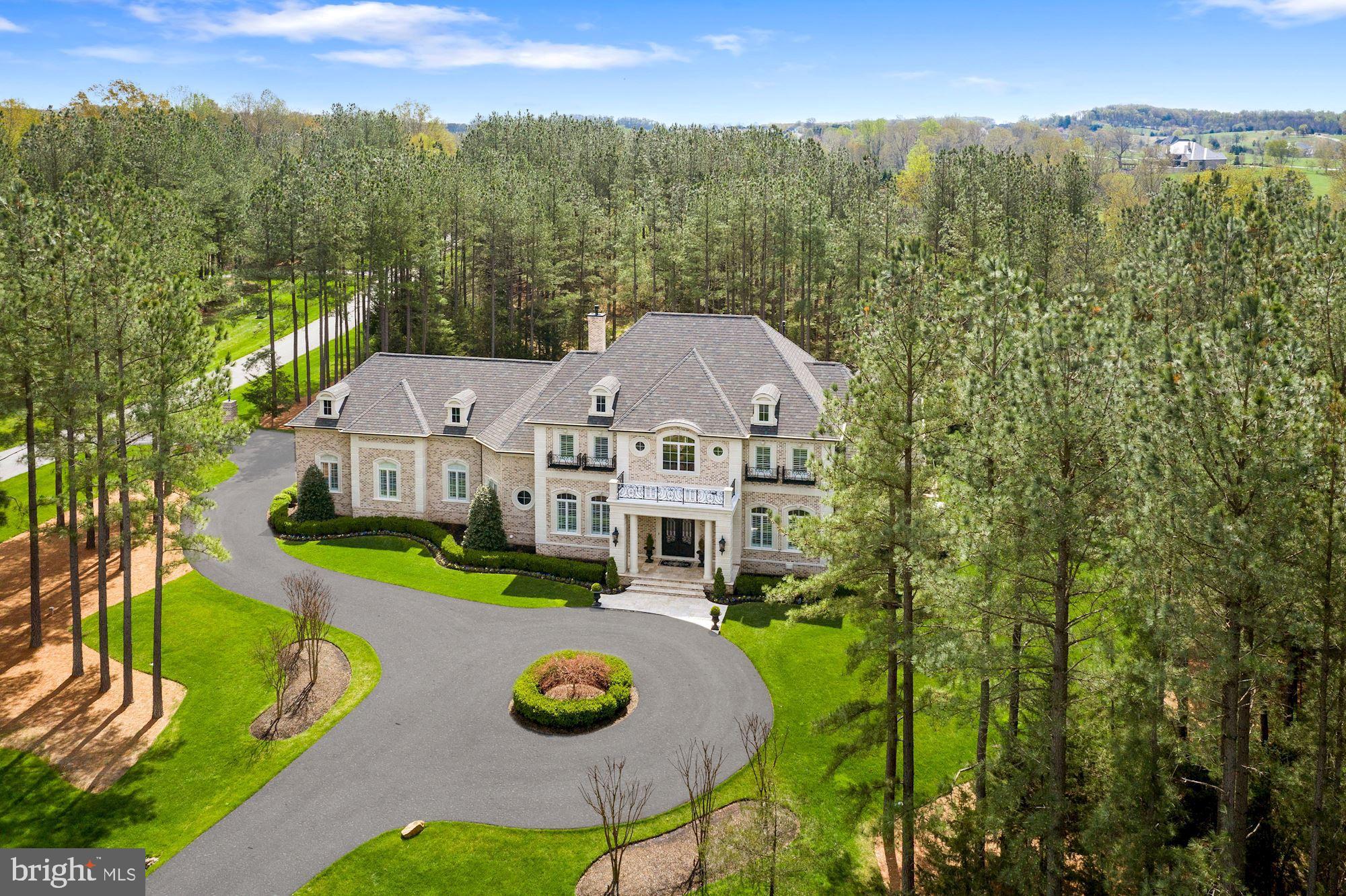 ESTATES @ CREIGHTON FARM - Residential