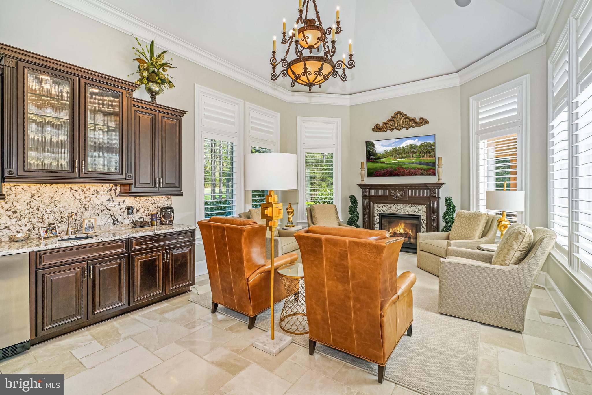 ESTATES @ CREIGHTON FARM - Residential