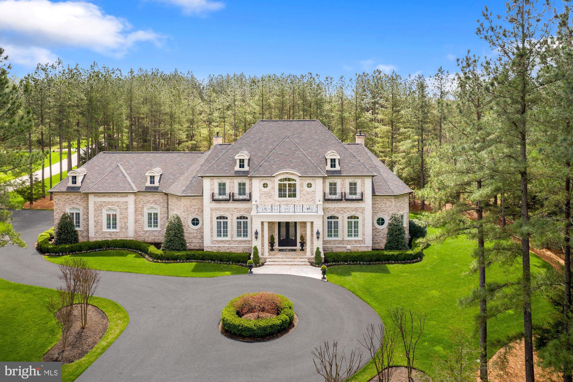 ESTATES @ CREIGHTON FARM - Residential