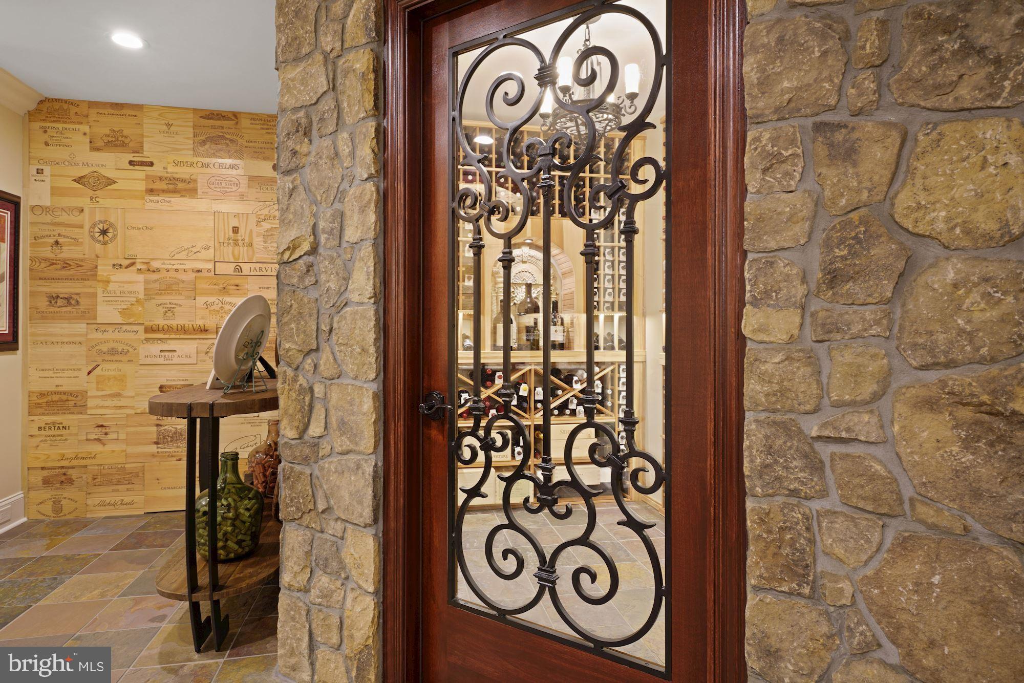 ESTATES @ CREIGHTON FARM - Residential