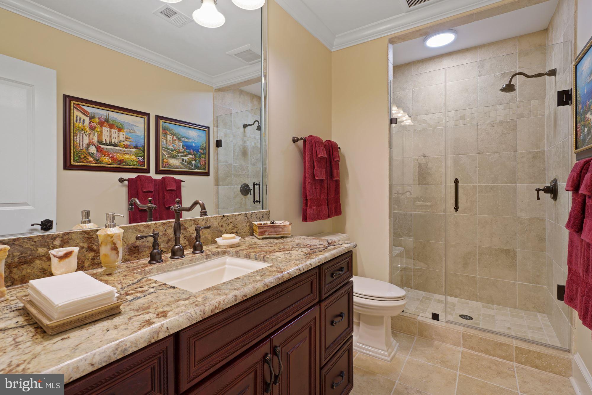 ESTATES @ CREIGHTON FARM - Residential